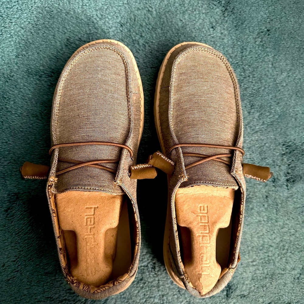 Hey Dude Women Loafers Shoes